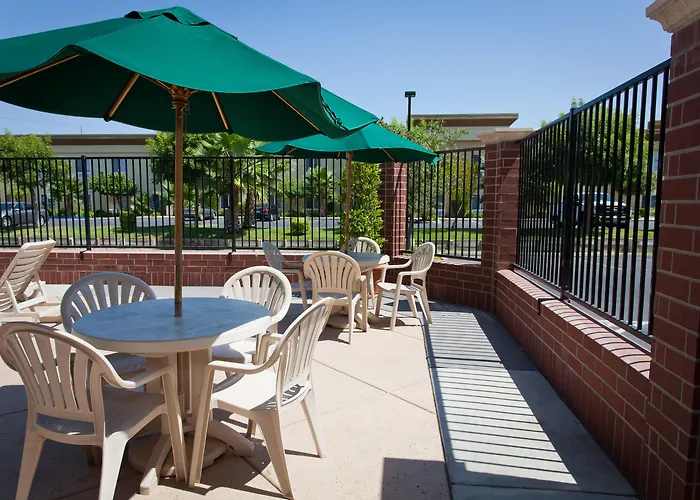 Holiday Inn Express Sacramento Cal Expo, an IHG Hotel