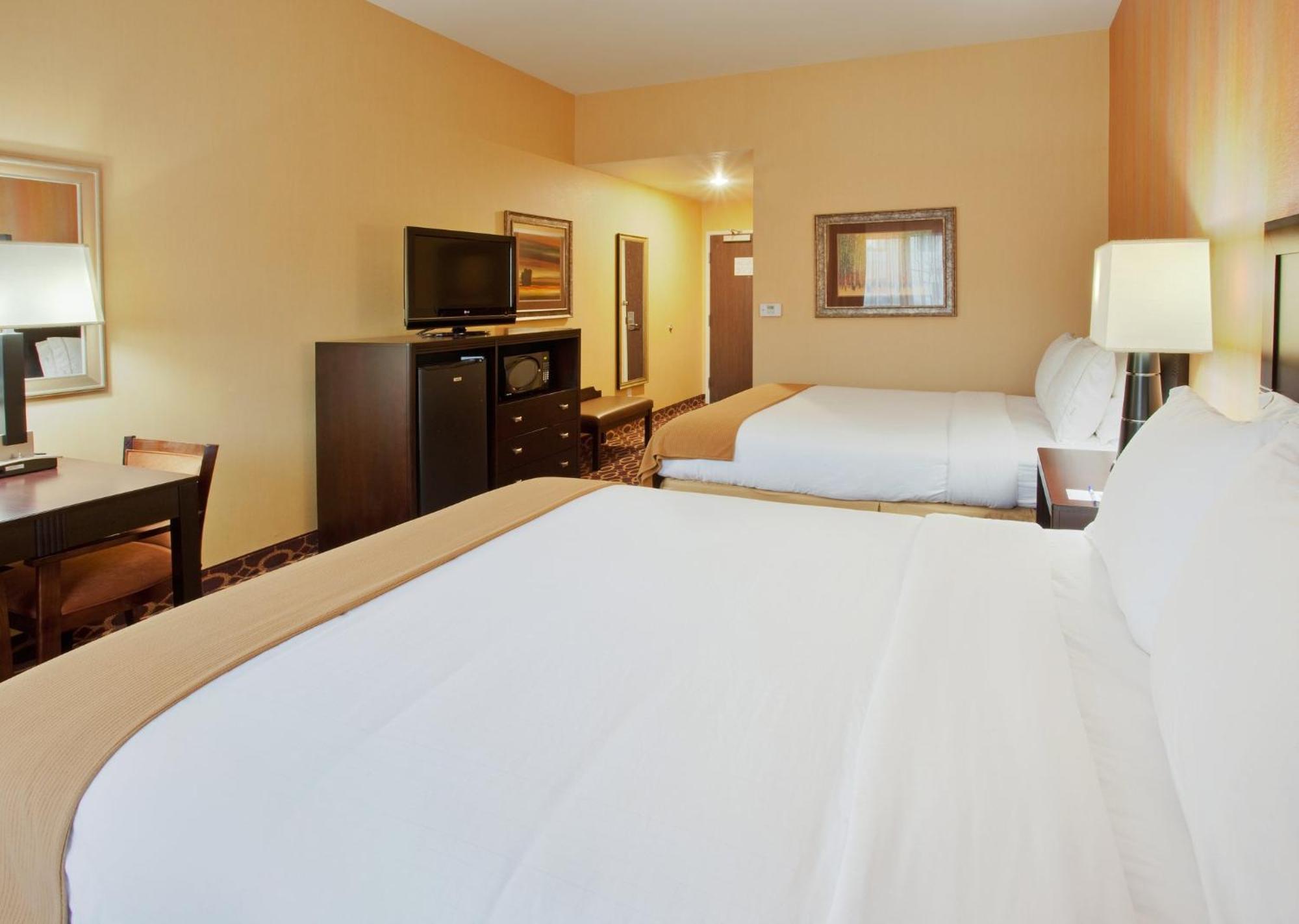 Hotel Express & Ne Cal Expo By Ihg Sacramento