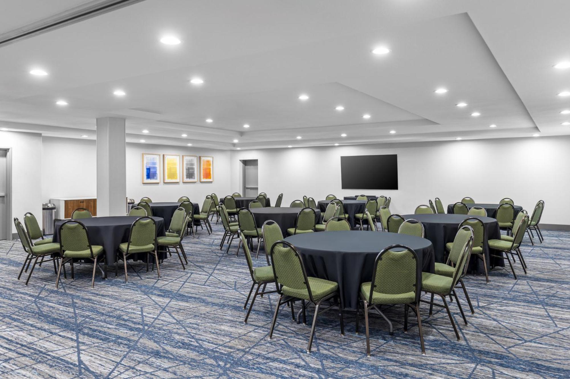 Express & Ne Cal Expo By Ihg Hotel Sacramento