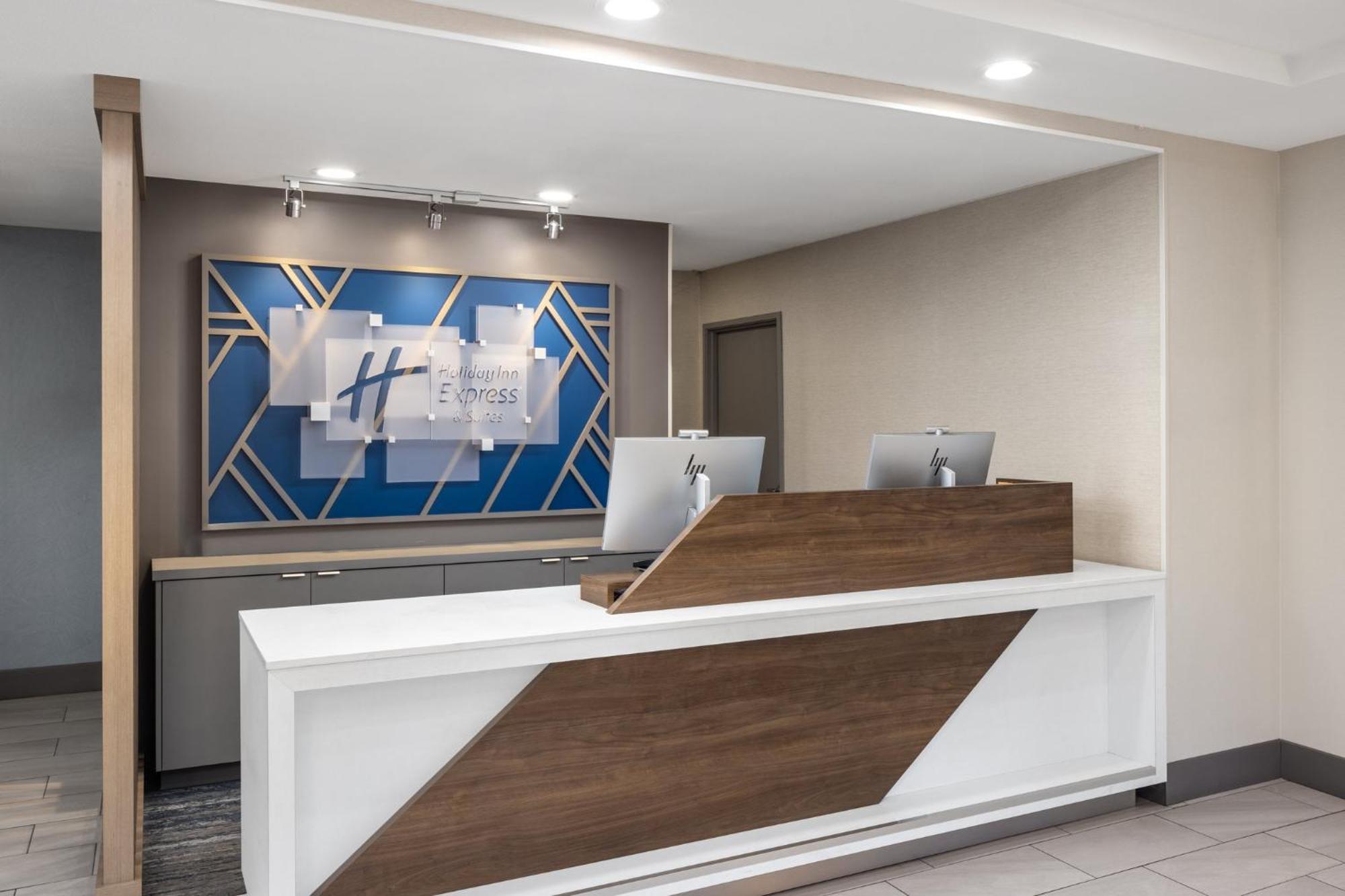 Hotel Express & Ne Cal Expo By Ihg 3*