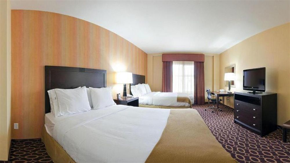 Hotel Express & Ne Cal Expo By Ihg