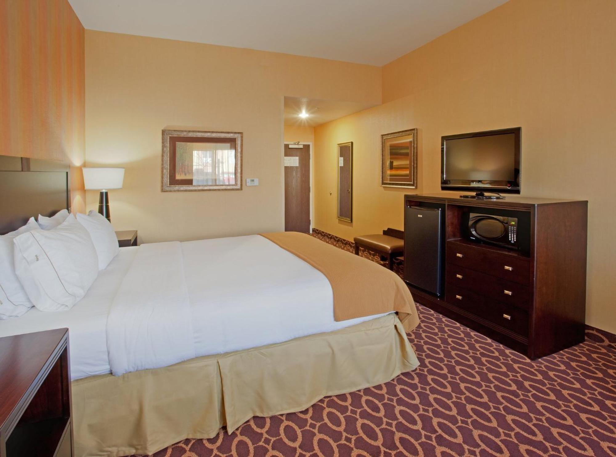 Holiday Express & Ne Cal Expo By Ihg Sacramento